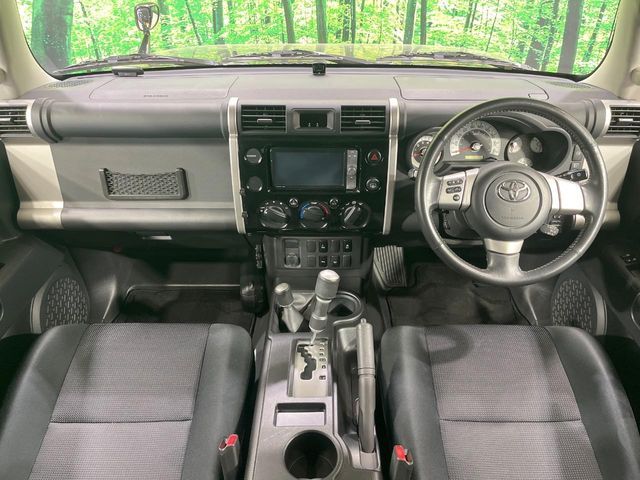 TOYOTA FJ CRUISER 4WD 2012