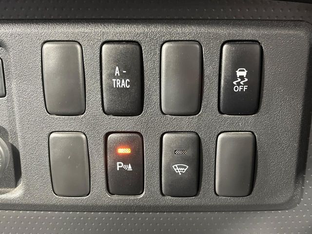 TOYOTA FJ CRUISER 4WD 2012