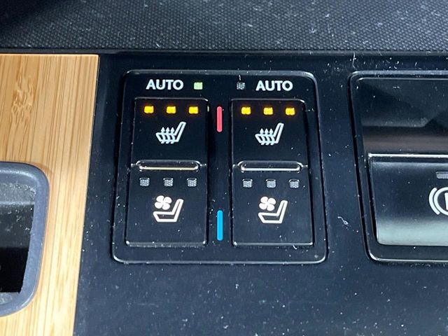 TOYOTA LEXUS RX450hL AWD 2020