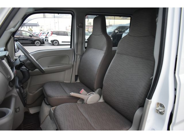 NISSAN NV100 CLIPPER 2023