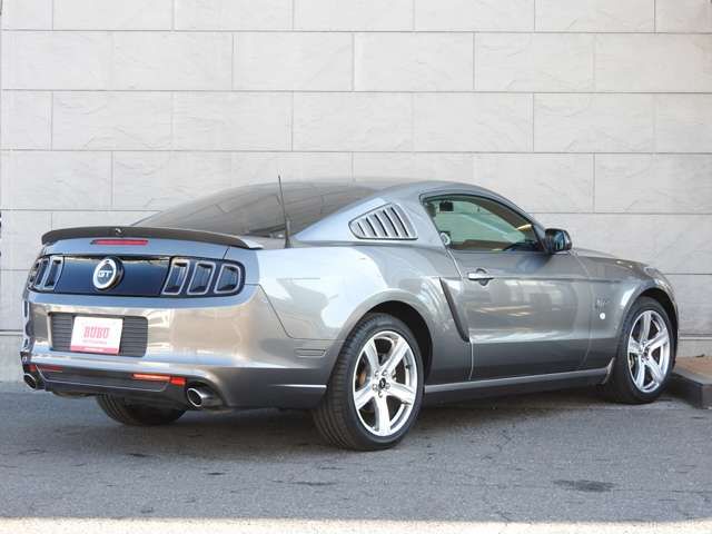 FORD FORD MUSTANG 2013