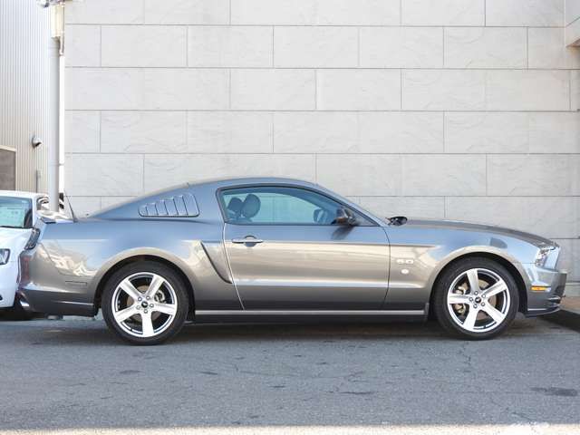 FORD FORD MUSTANG 2013