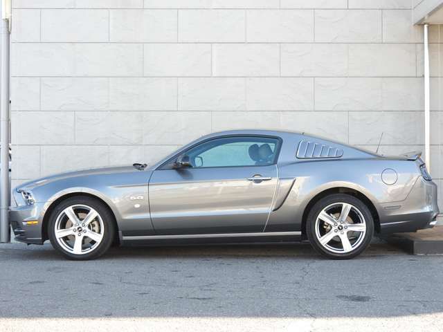 FORD FORD MUSTANG 2013