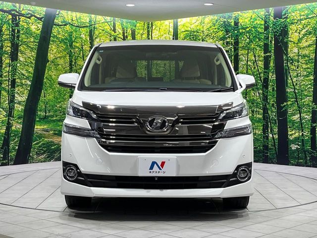 TOYOTA VELLFIRE 4WD 2017