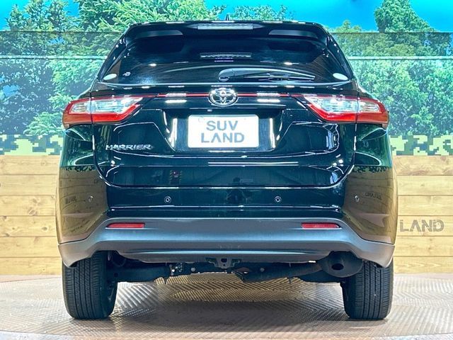 TOYOTA HARRIER 2WD 2019