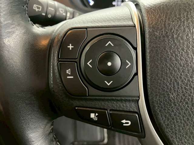 TOYOTA NOAH HYBRID 2019