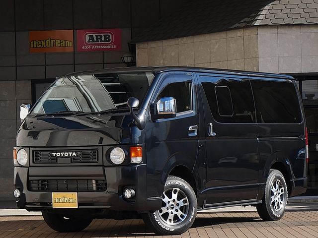 TOYOTA HIACE van 4WD 2021