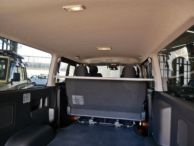 TOYOTA HIACE van 4WD 2021