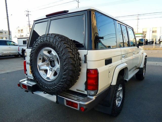 TOYOTA LANDCRUISER van 2014