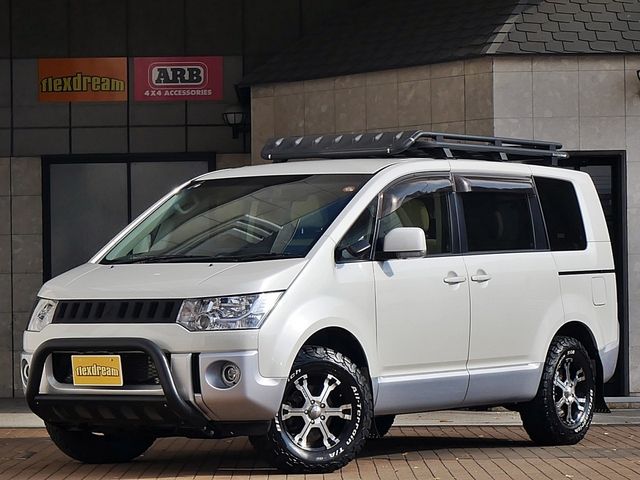 MITSUBISHI DELICA D:5 4WD 2015
