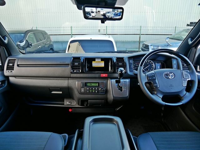 TOYOTA ??????? 4WD 2025