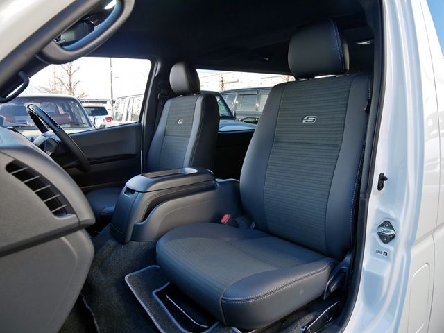 TOYOTA ??????? 4WD 2025