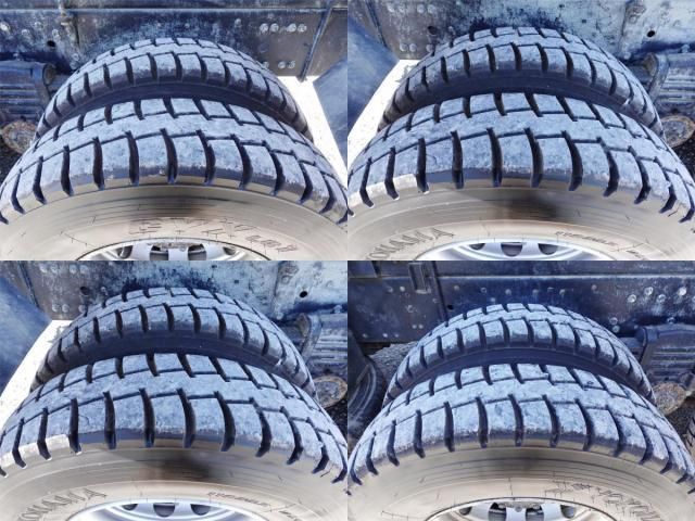 MITSUBISHI FUSOU SUPER GREAT 2013