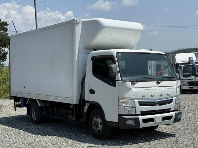 MITSUBISHI CANTER 2016