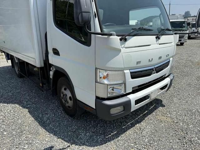 MITSUBISHI CANTER 2016