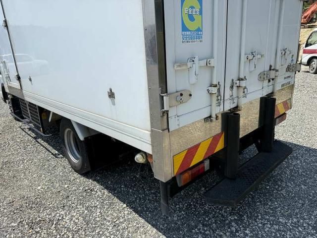 MITSUBISHI CANTER 2016