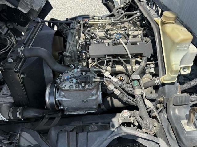 MITSUBISHI CANTER 2016