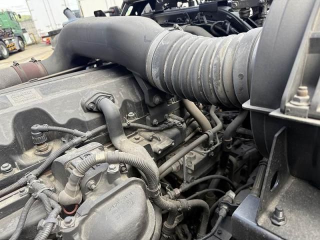 NISSAN DIESEL Quon 2015