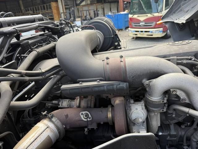 NISSAN DIESEL Quon 2015