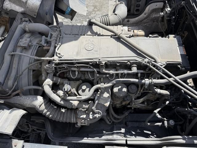 MITSUBISHI FUSOU SUPER GREAT 2012