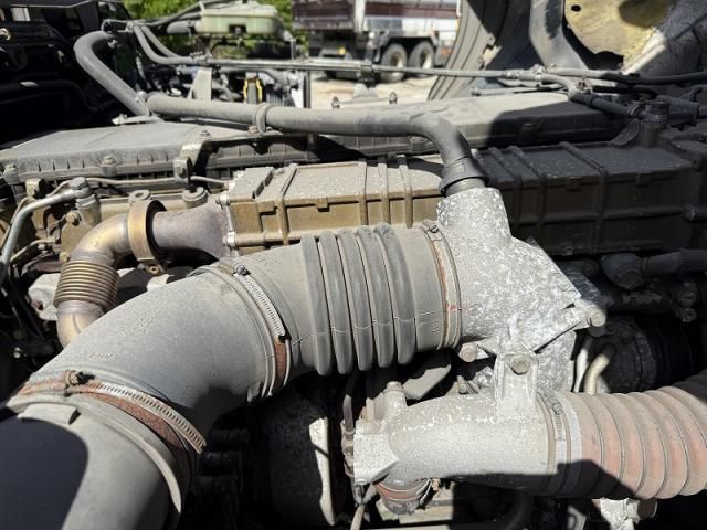 MITSUBISHI FUSOU SUPER GREAT 2012