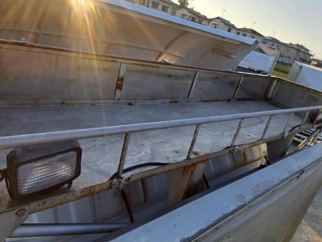 NISSAN DIESEL Quon 2013