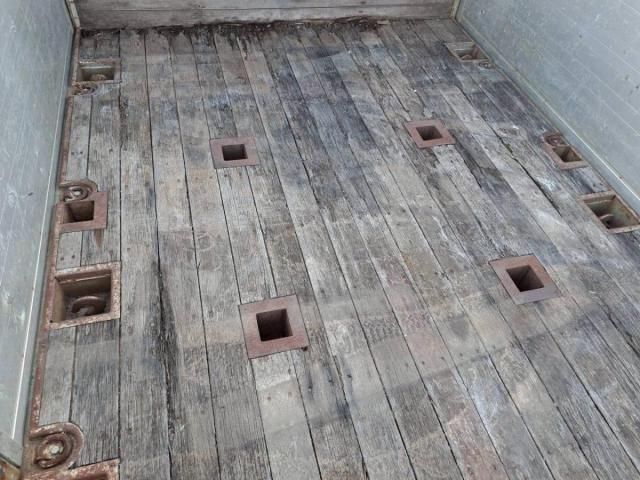 NISSAN DIESEL Quon 2013