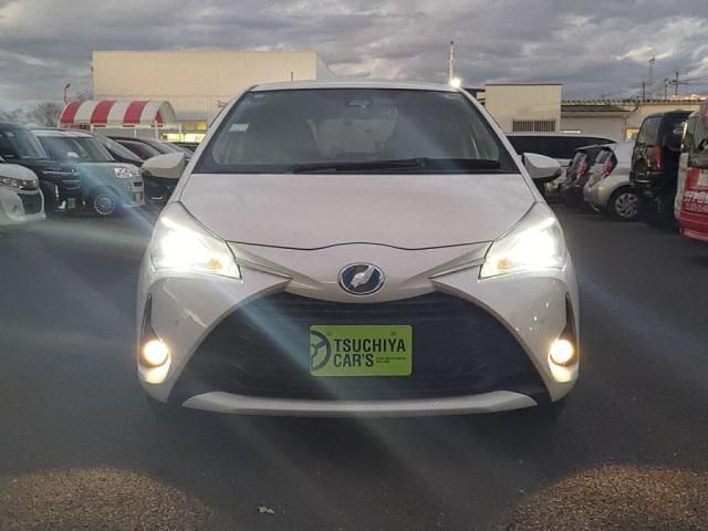 TOYOTA VITZ HYBRID 2019