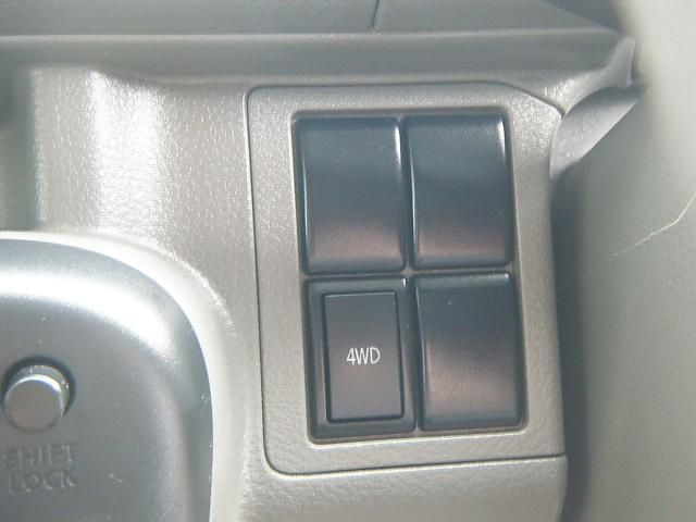 NISSAN NV100 CLIPPER 4WD 2022