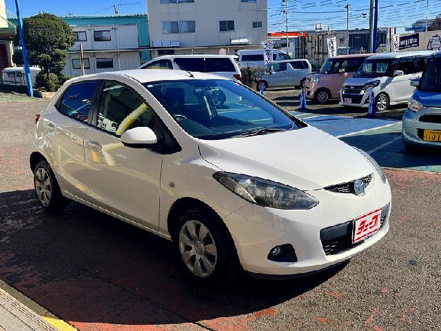 MAZDA DEMIO 2011