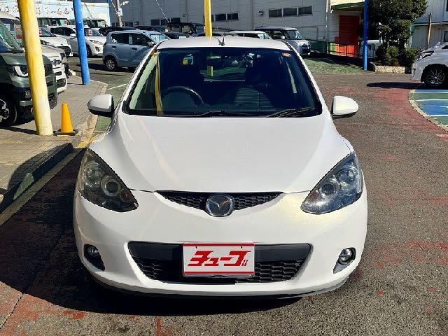 MAZDA DEMIO 2011