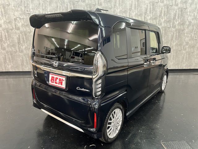 HONDA N BOX CUSTOM 2022
