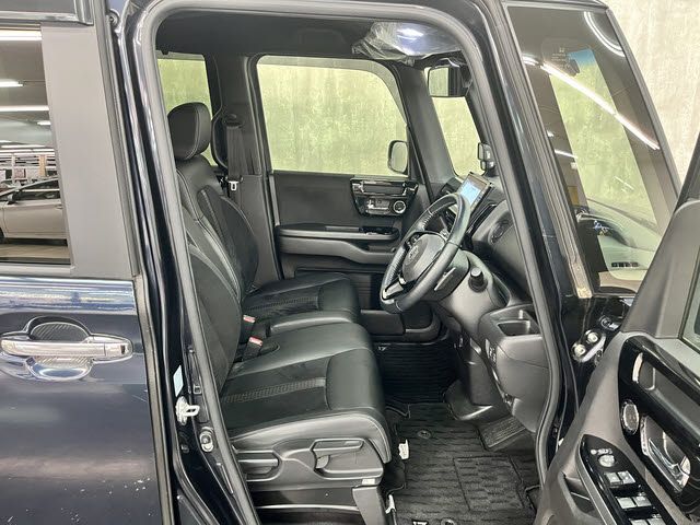 HONDA N BOX CUSTOM 2022