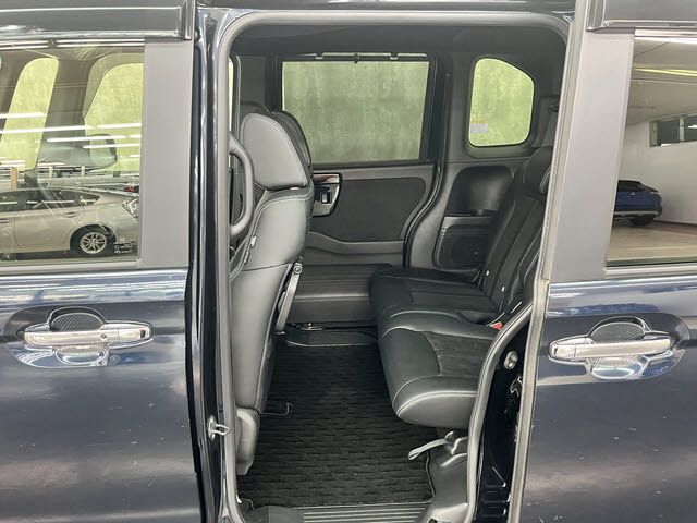 HONDA N BOX CUSTOM 2022