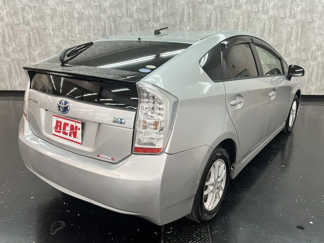 TOYOTA PRIUS 2010