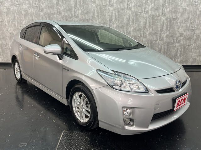 TOYOTA PRIUS 2010