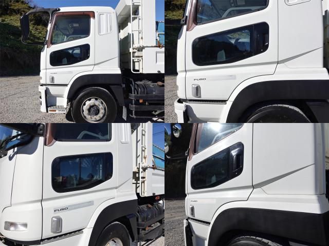 MITSUBISHI FUSOU SUPER GREAT 2013