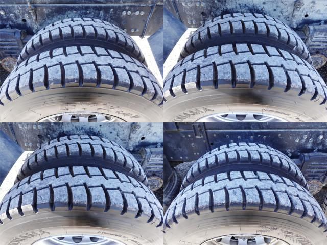 MITSUBISHI FUSOU SUPER GREAT 2013