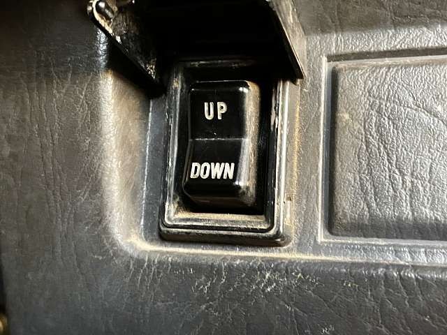 DAIHATSU HIJET truck 2000