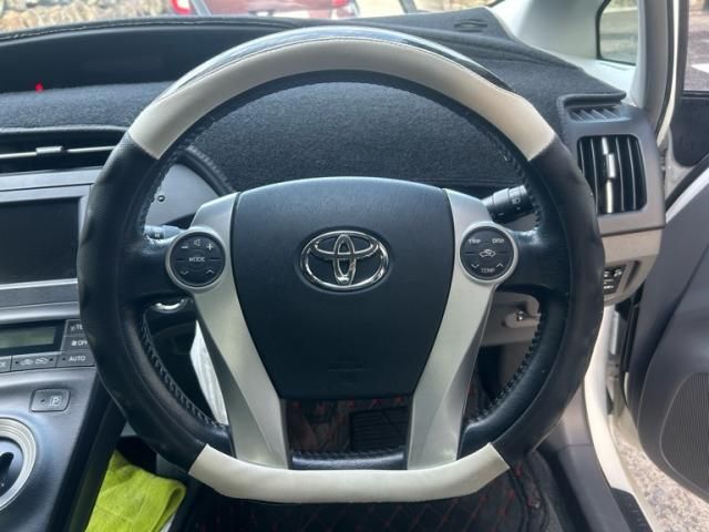 TOYOTA PRIUS 2010