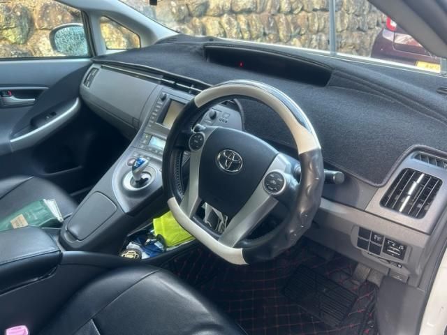 TOYOTA PRIUS 2010