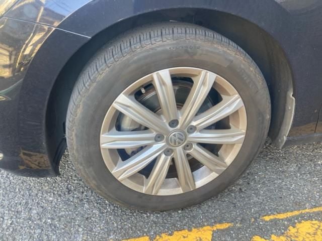 VOLKSWAGEN VOLKSWAGEN GOLF TOURAN 2016