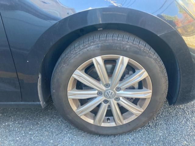 VOLKSWAGEN VOLKSWAGEN GOLF TOURAN 2016