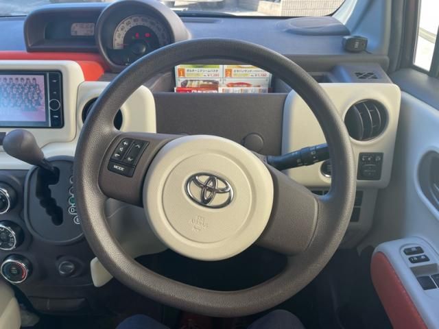 TOYOTA PORTE 2013