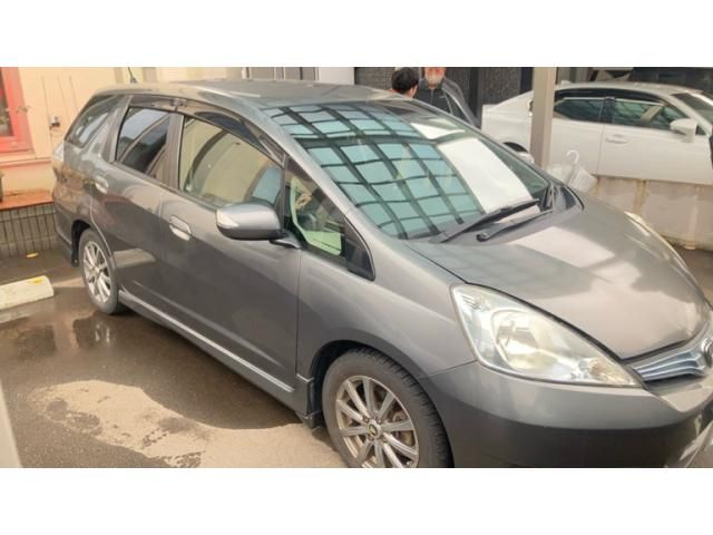 HONDA FIT SHUTTLE HYBRID 2011