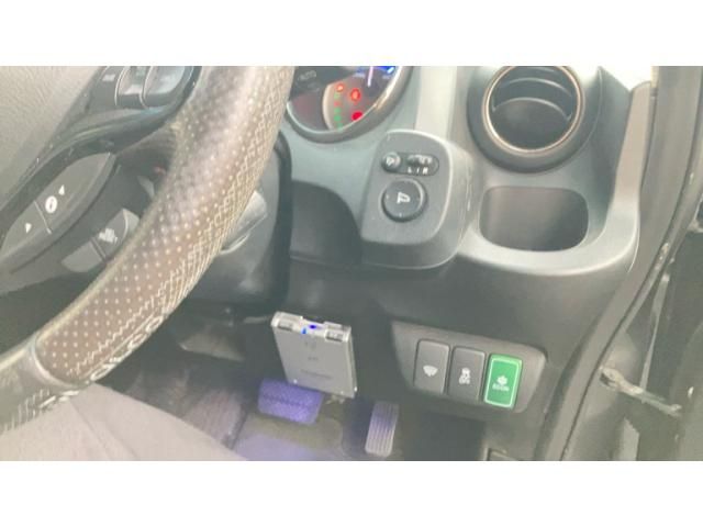 HONDA FIT SHUTTLE HYBRID 2011