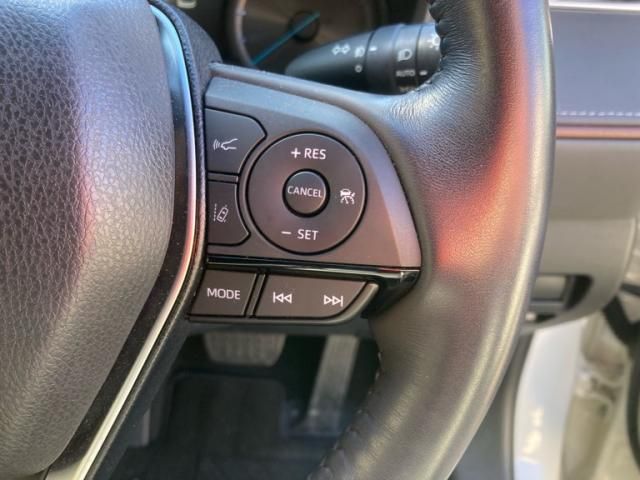 TOYOTA HARRIER HYBRID 2021