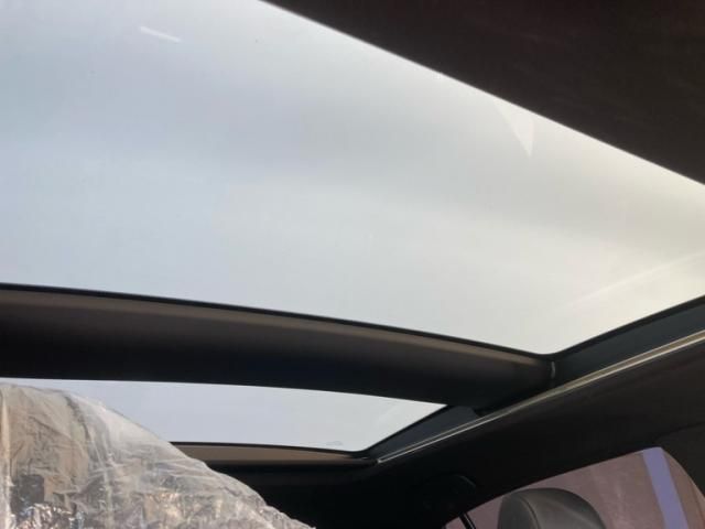 TOYOTA HARRIER HYBRID 2021