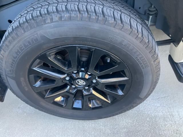 TOYOTA LANDCRUISER PRADO 2021