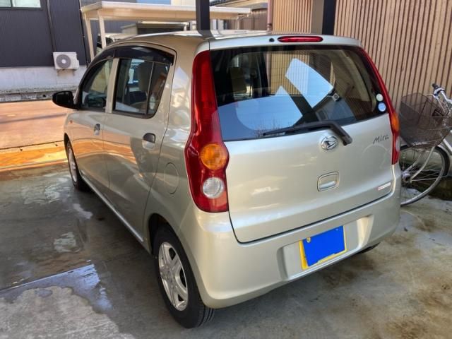 DAIHATSU MIRA 2012
